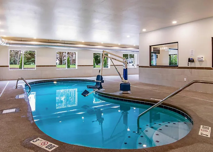 Comfort Suites Wooster Near University Campus